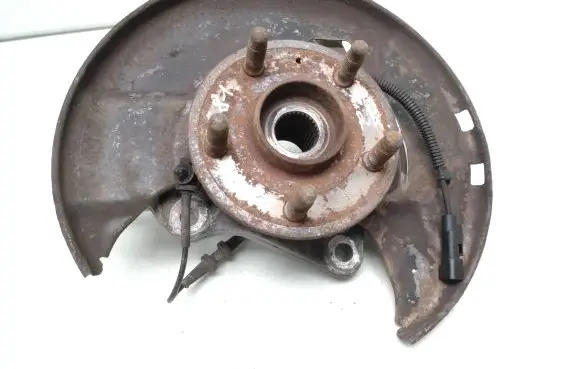 Opel Insignia A Front wheel hub spindle knuckle 23483145
