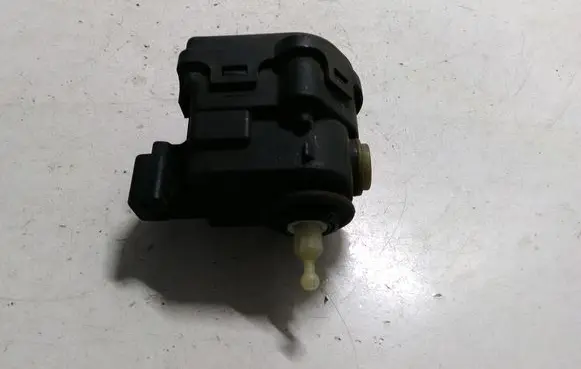 Renault Laguna II Headlight level adjustment motor 8200006664
