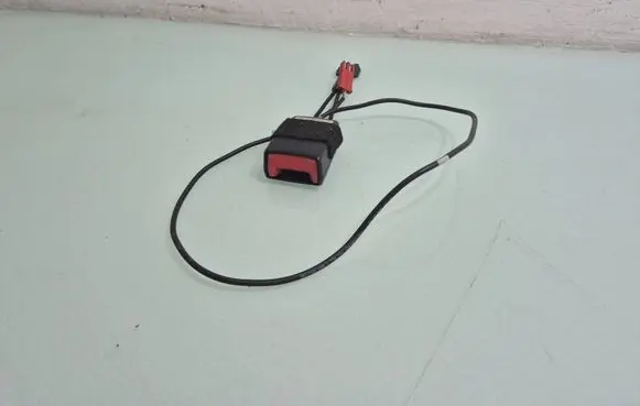 Mercedes-Benz B W245 Front seatbelt buckle 1698605169