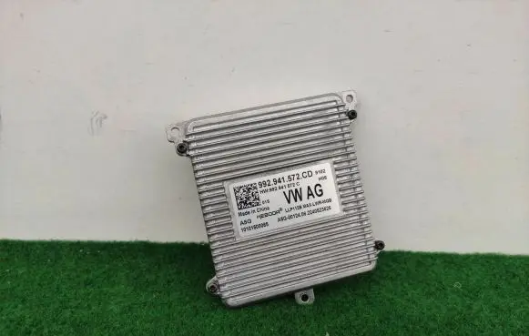Skoda Octavia Mk4 Headlight ballast module Xenon 992941572CD