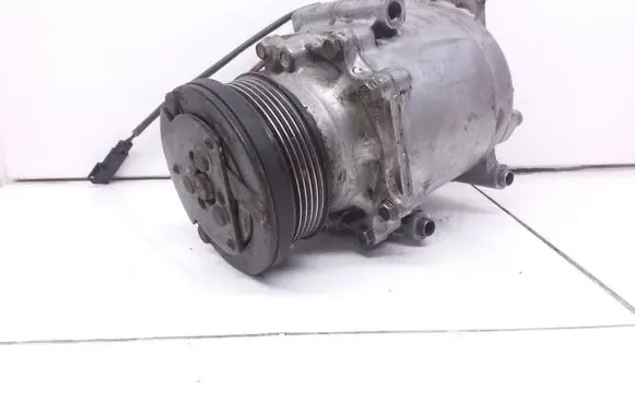 Ford Fiesta Air conditioning (A/C) compressor (pump) 2832906714