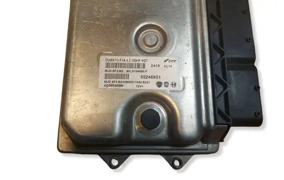 Fiat Ducato Engine control unit/module ECU 55246951 MJD8F3B2 HW00D