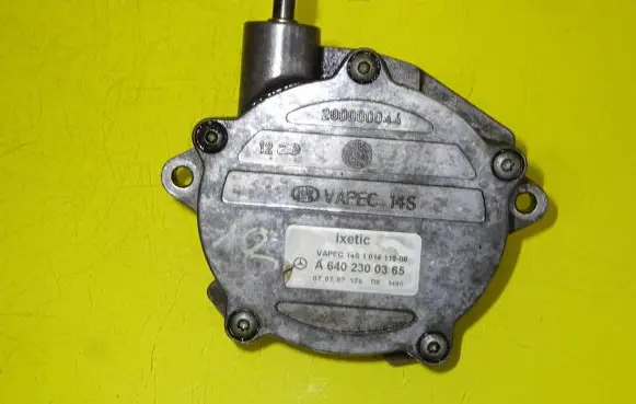 Vacuum pump