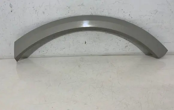 Audi Q8 Rear arch trim 4M8853817D 4M8853817E