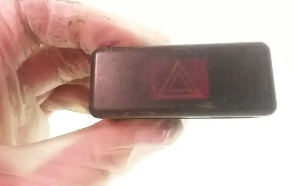 BMW 5 E39 Hazard light switch 8350947