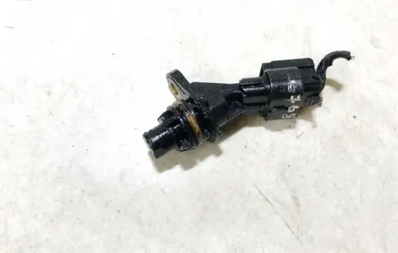 Ford Focus Camshaft position sensor cm5112k073ba