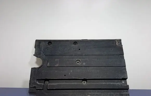 Hyundai i40 Front underbody cover/under tray 84145-3Z000