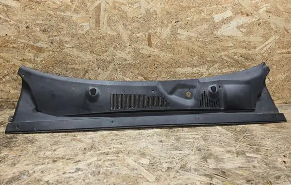 Maserati Coupe Wiper trim 66365800