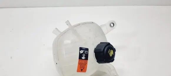 Nissan Qashqai J12 Coolant expansion tank/reservoir 217106RN0A
