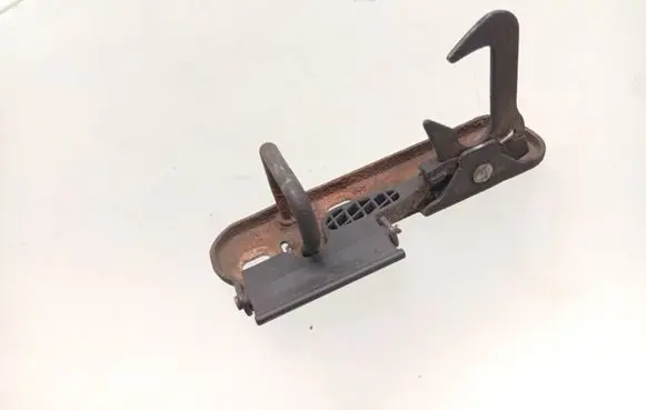 Volkswagen Golf VI Engine bonnet/hood lock/latch loop/hook 1Q0823480