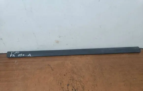 Volvo V50 Front door trim (molding) 30661447