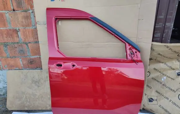 Ford Transit Courier II Front door