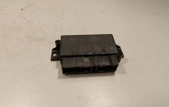 Nissan X-Trail T32 Parking PDC control unit/module 285384CC0A