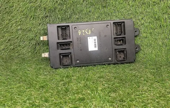Mercedes-Benz ML W164 Fuse box set A1645407562 A1645455732 A1644422200