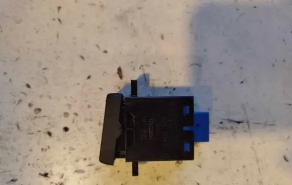Honda CR-V Seat heating switch M36580