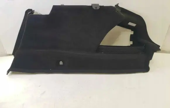 BMW 8 G16 Trunk/boot side trim panel 7467802