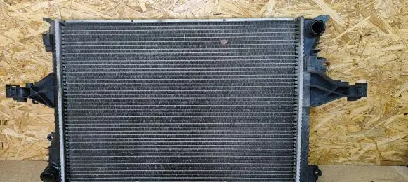 Volvo V70 Coolant radiator