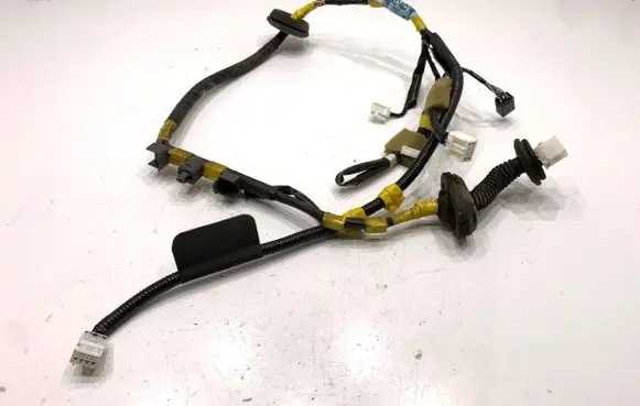 Toyota Land Cruiser (FJ75) Rear door wiring loom 