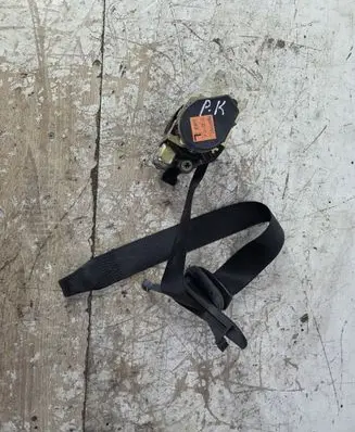 Mercedes-Benz CLK A208 C208 Front seatbelt 560491101