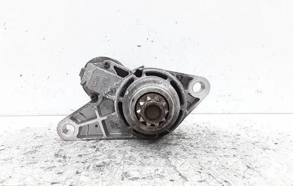 Volkswagen Golf VI Starter motor