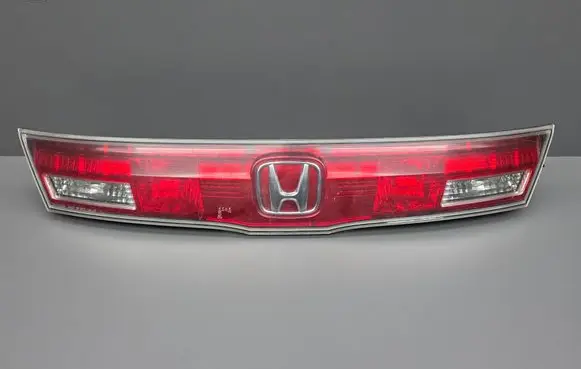 Tailgate rear/tail lights