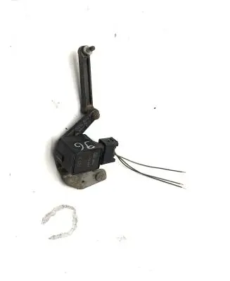 BMW 5 E60 E61 Air suspension front height level sensor 1093697