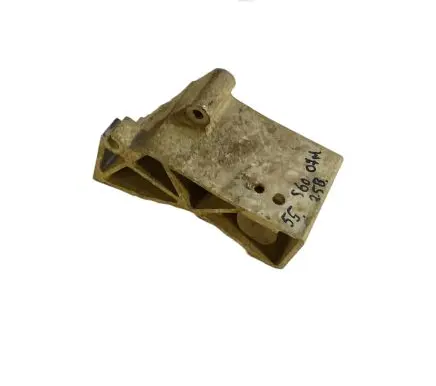 Volvo S60 Engine mounting bracket