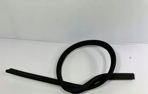Volkswagen Golf VII Engine compartment rubber 