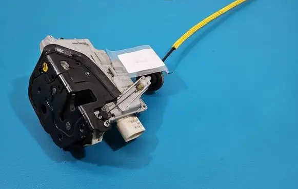 Audi A6 S6 C6 4F Rear door lock 4F0839015A IMPRK1523337