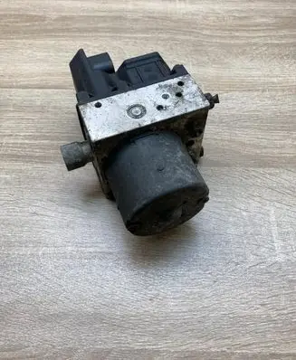 Ford Mondeo Mk III ABS Pump 1S712M110AE 0265222015