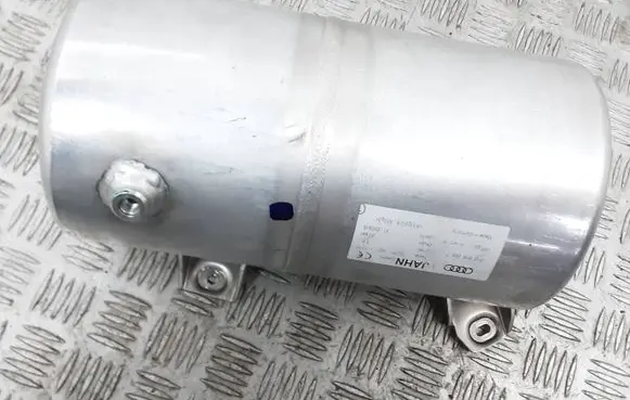 Audi A8 S8 D4 4H Air suspension tank/reservoir 4H0616203D