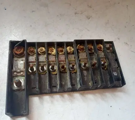 Volkswagen Transporter - Caravelle T5 Fuse module 7H0937550A SLUZBA