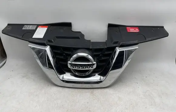 Nissan Juke I F15 Front grill 62072