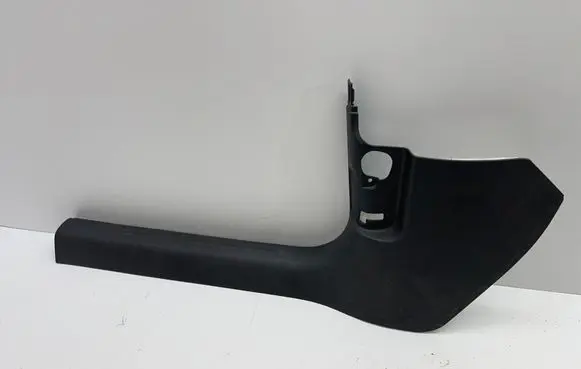 Front sill trim cover