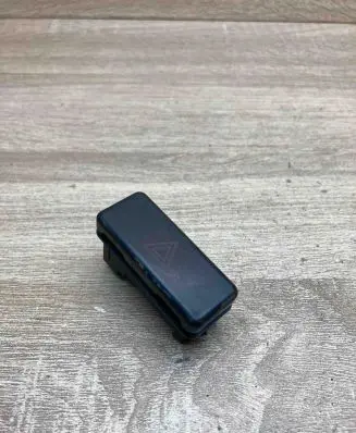 BMW 5 E39 Hazard light switch 8350947