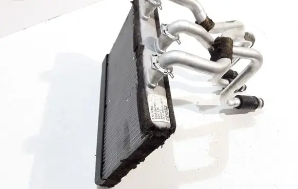 BMW 7 E65 E66 Optional radiator 81562