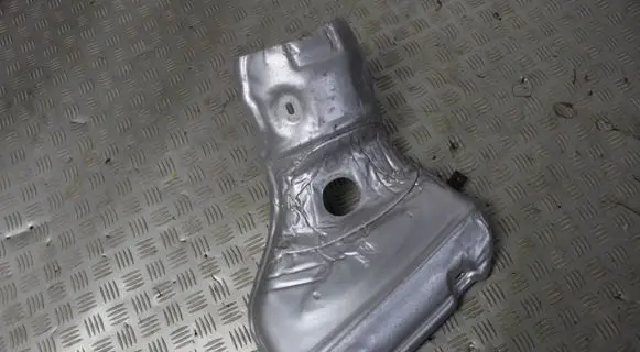 Ford Kuga II Exhaust heat shield BV619N454AE