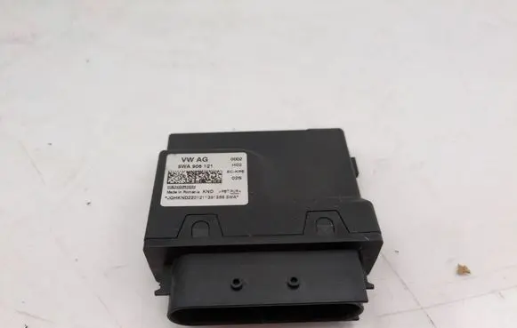 Audi A3 8Y Fuel pump relay 5WA906121