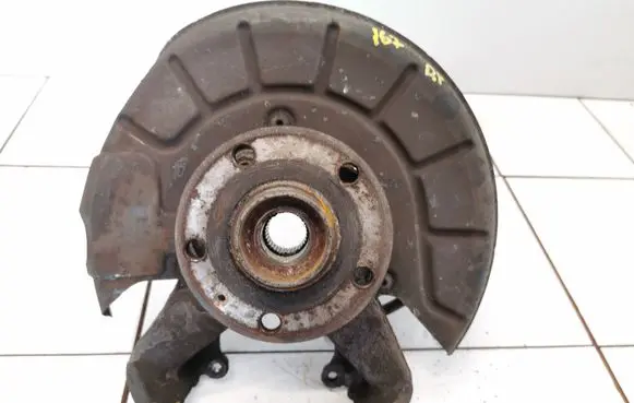 Skoda Octavia Mk2 (1Z) Front wheel hub 1K0615312F