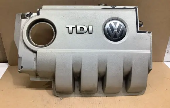 Volkswagen PASSAT B6 Engine cover (trim) 03G103967