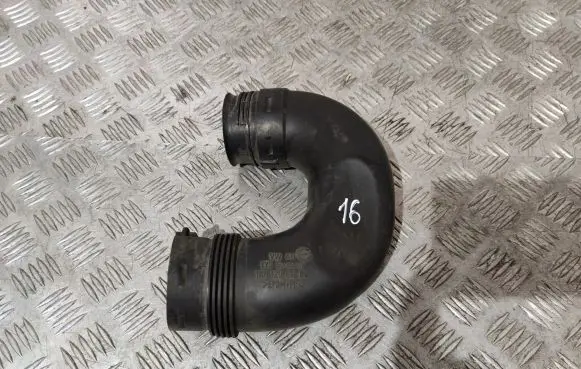 Volkswagen Jetta V Air intake duct part 1K0129618BQ