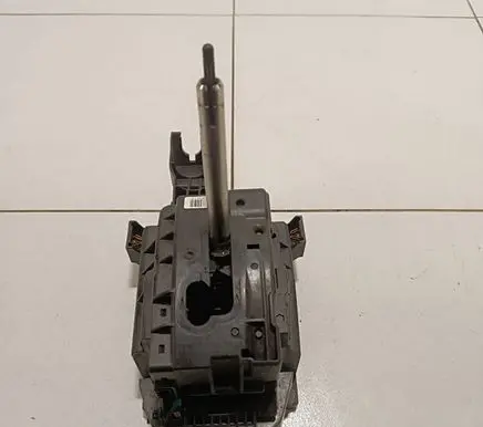 Opel Insignia A Gear selector 13316101 00020662 565537081