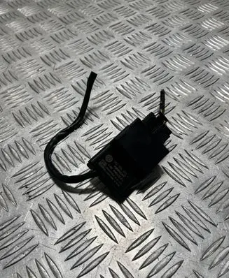 Skoda Fabia Mk3 (NJ) Fuel pump relay 1K0906093