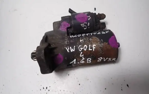 Volkswagen Golf IV Starter motor 020911023F