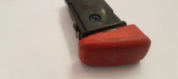 Honda HR-V Hazard light switch M17479