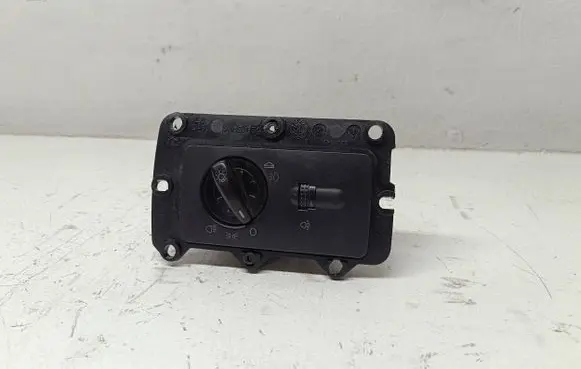 Skoda Fabia Mk1 (6Y) Light switch 242637003