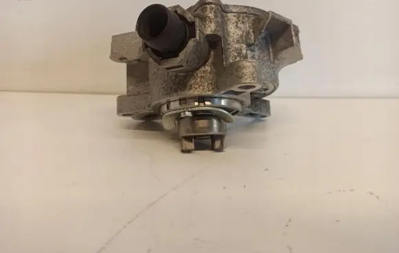 Volvo S90, V90 Vacuum pump 31316688
