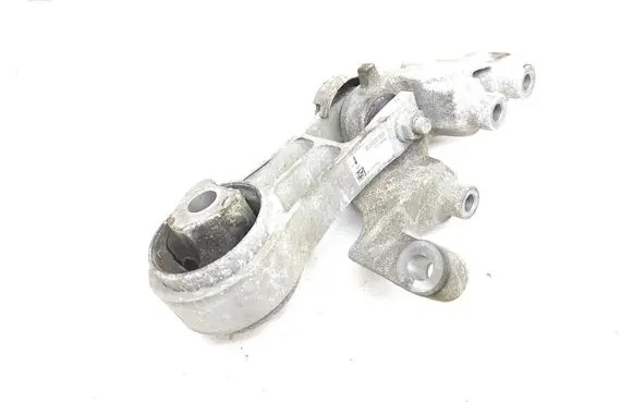 Engine mount bracket
