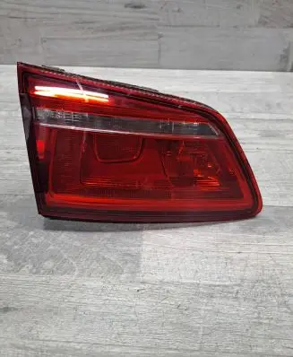 Volkswagen Golf Sportsvan Tailgate rear/tail lights 510945093K