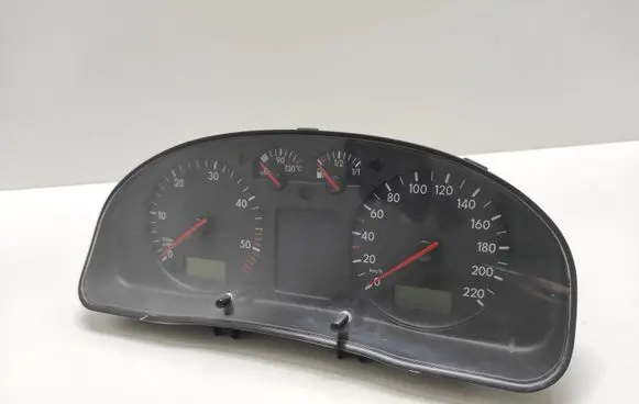 Volkswagen PASSAT B5 Speedometer (instrument cluster) 3B0919881